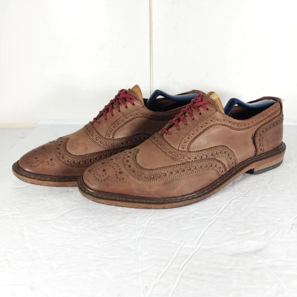 Allen Edmonds Men’s Newmok Size US 9,5D Brown Leather Wingtip Oxford Dress Shoes
